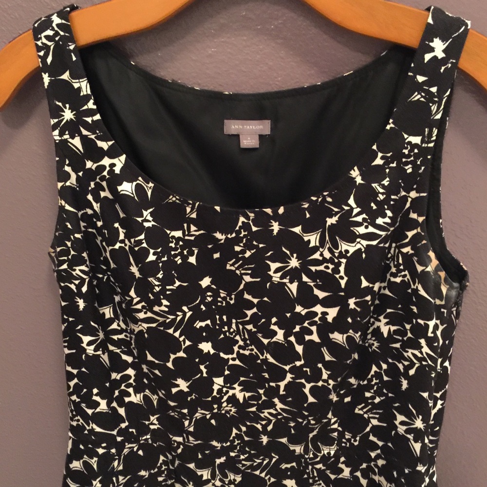 Ann Taylor shift dress